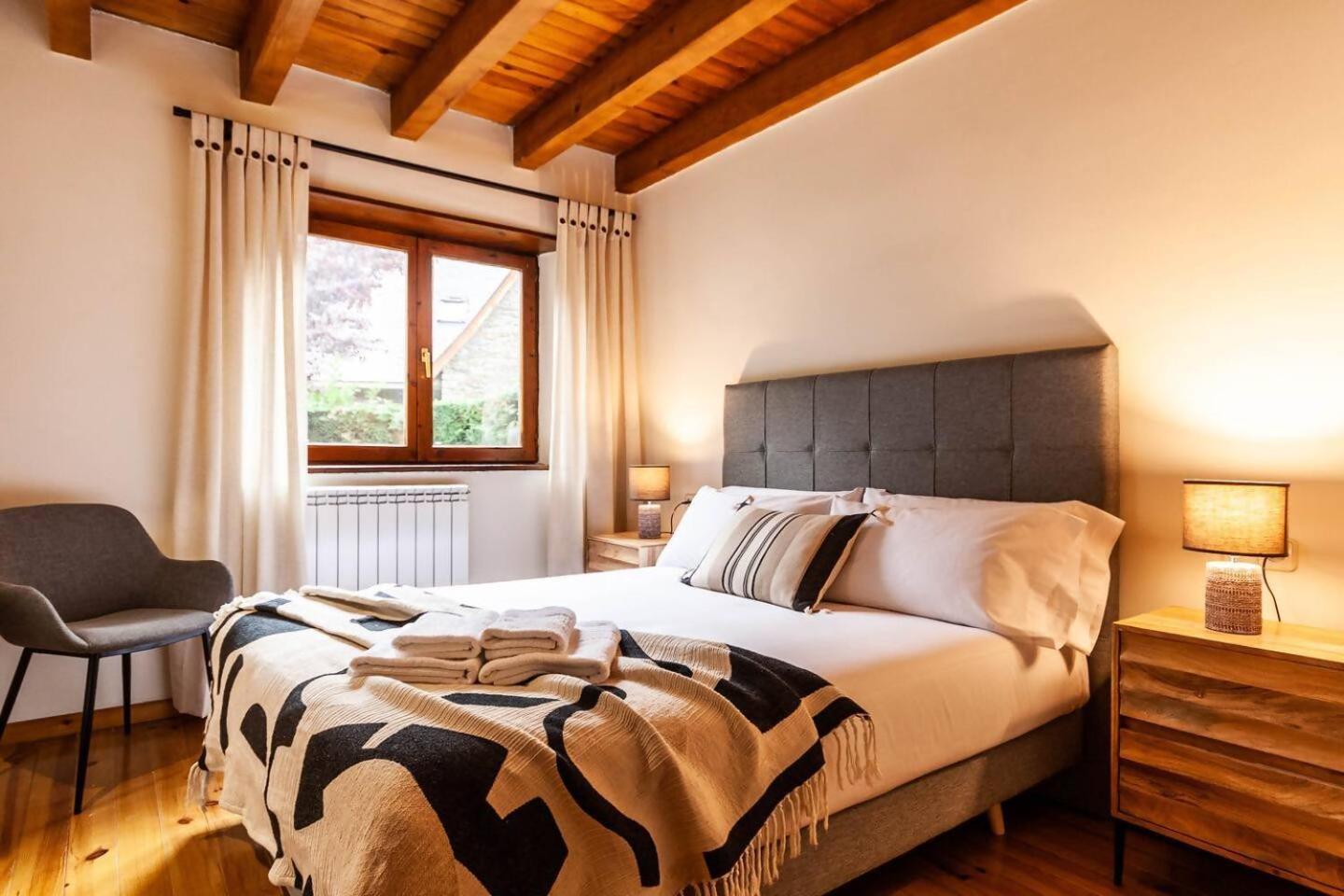Espacioso Apartamento Con Jardin En Salardu Naut Aran Exterior photo